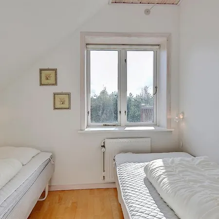 Etta - 957m From The Sea By Interhome